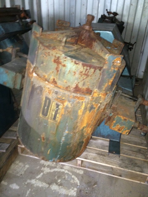 Used US Stoneware 10 gallon pivoting jar mill model 946. Reeves varispeed drive 2 hp 3 phase 60 cycle 230/460 volt 1750 belt driven. Jar mill speed 56-28 rpm. Built 1995. SN PJ96101

